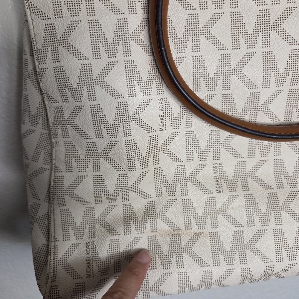 Michael Kors Hamilton Large Signature 1981 East West Tote Vanilla - Picture 14 of 16